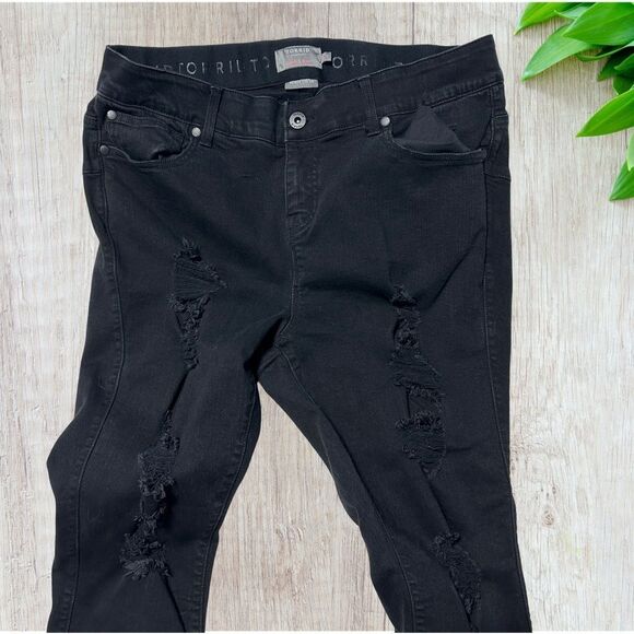 Torrid Womens Bombshell Skinny Jeans Size 18 SHORT Black Distressed - Picture 2 of 11